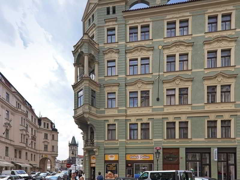 Old Town - Dusni * Prag